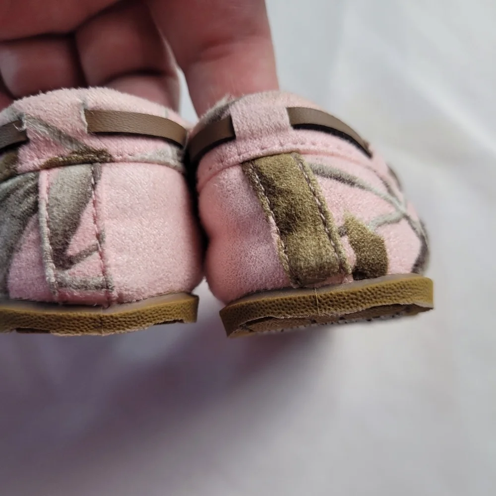 Airwalk Little Girls Faux Suede Pink Camo Slipon Moccasins Size 5